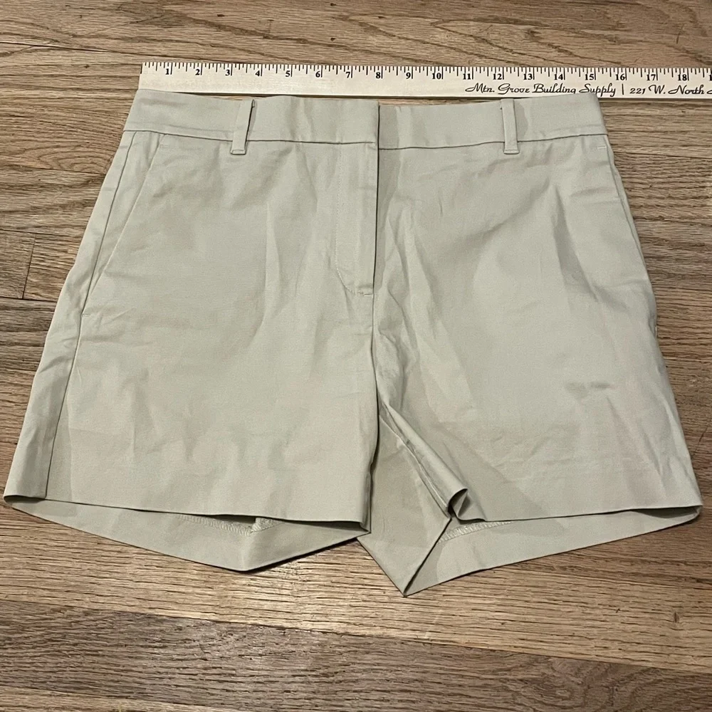 Ann Taylor shorts size‎ 2 - Picture 4 of 4